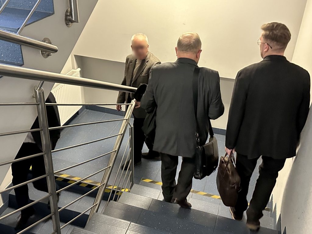 Oskarżeni prawnicy nie wytrzymali w sądowej sali. Wyrok w sprawie 3 mln zł dla KUL był dla nich nie do zniesienia