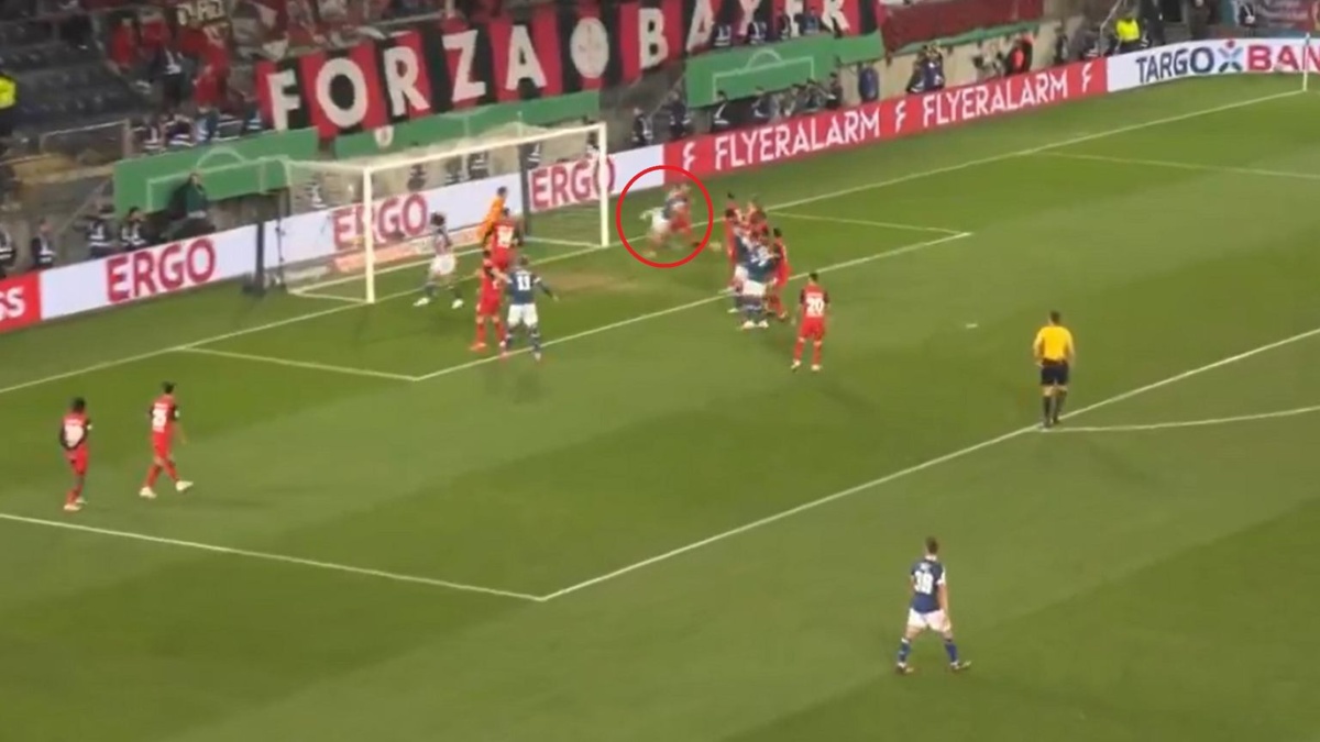 Ależ sensacja! Trzecioligowiec wyrzucił Bayer Leverkusen i zagra w finale