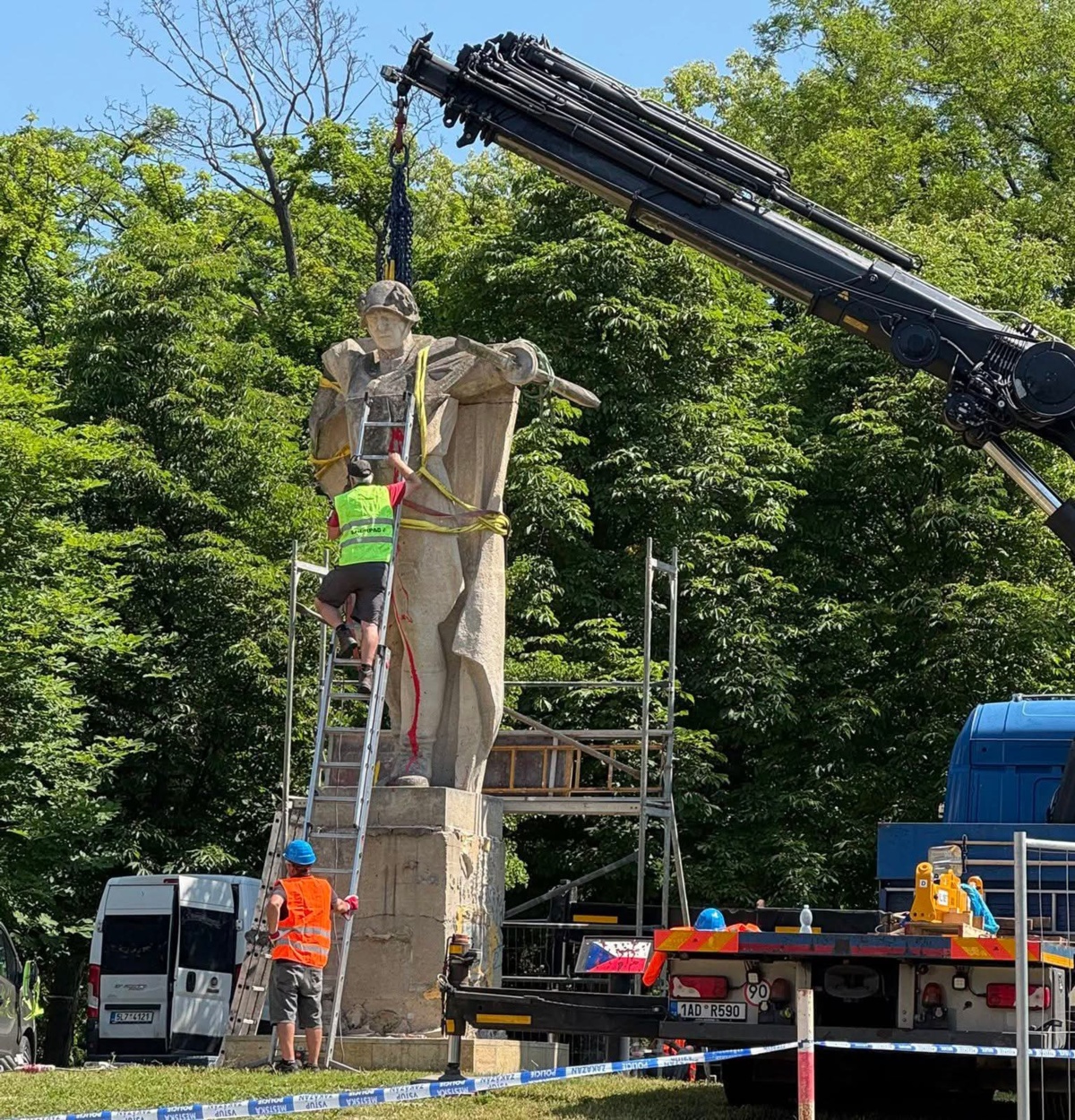 74116328-8597-4495-a37c-f47cd730bfe6