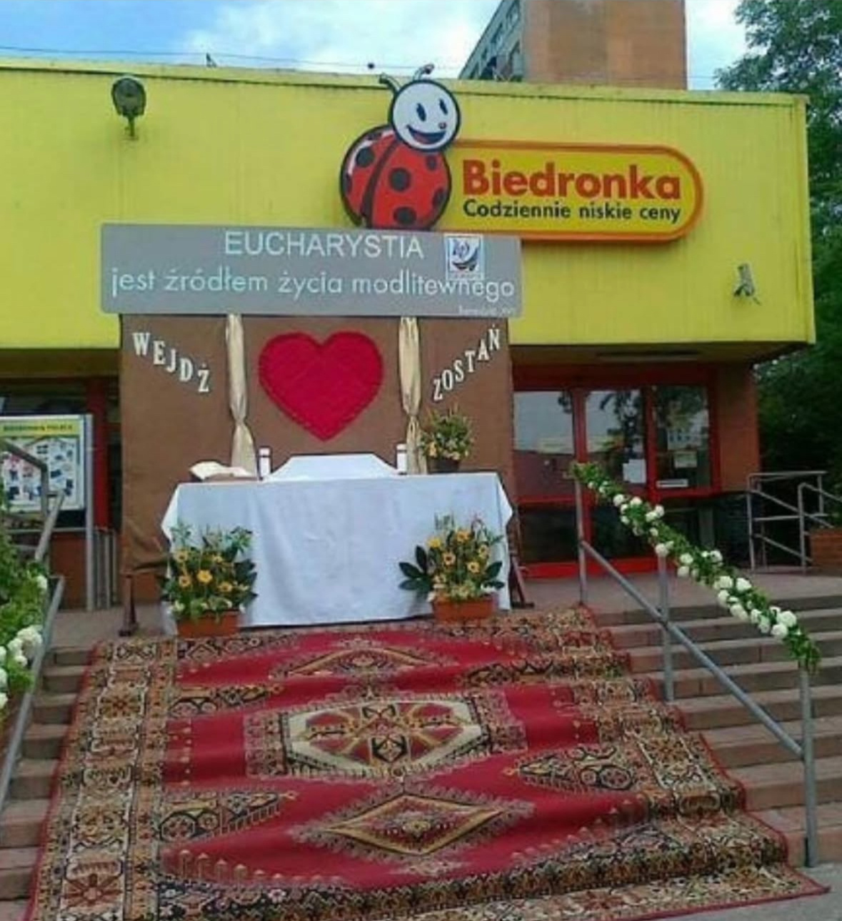 d7c45004-8206-40b8-a1da-4d45d21eceb0