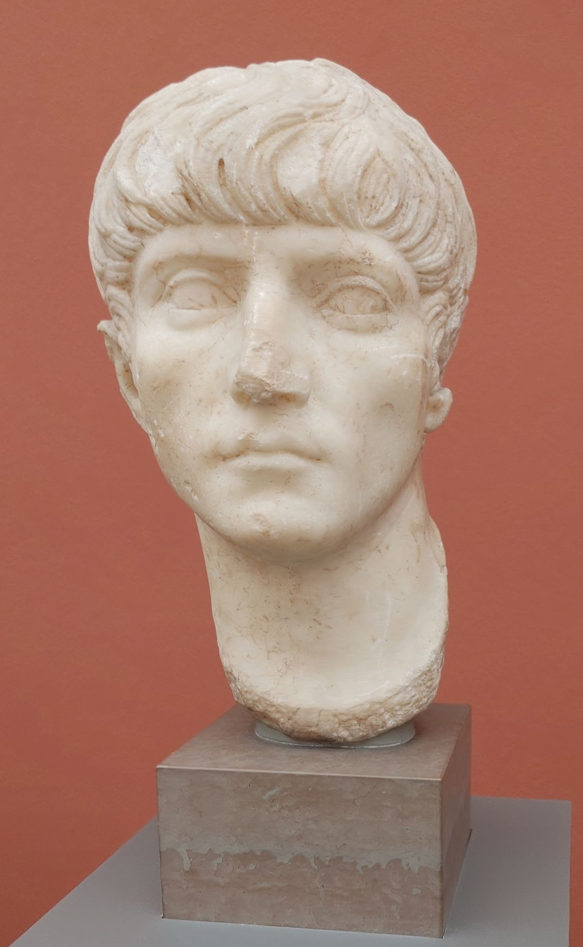 0278aec0-0b24-4b9c-8890-33f66f7a98f6