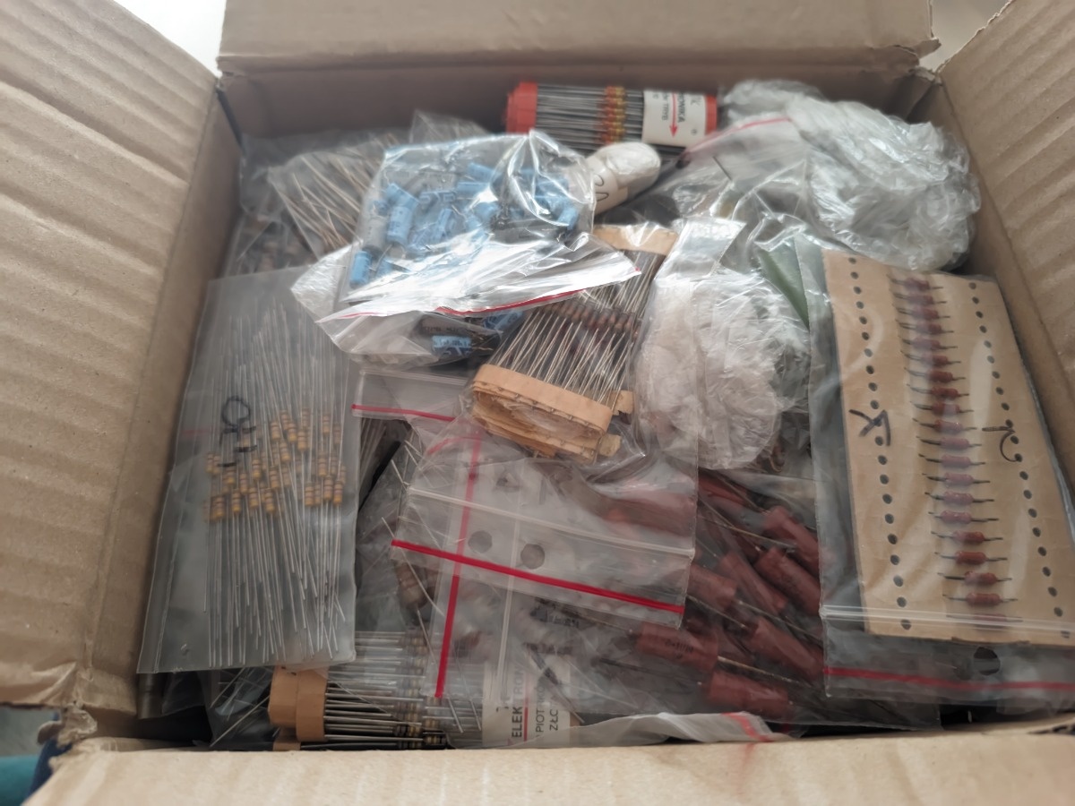 a15ea933-cb7c-42fb-8409-d2cc324ddd09