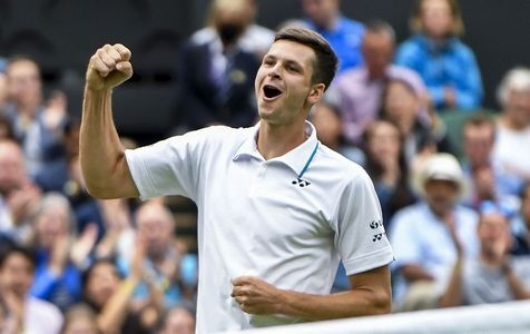 Hurkacz w ćwierćfinale Wimbledonu. Zagra z Federerem