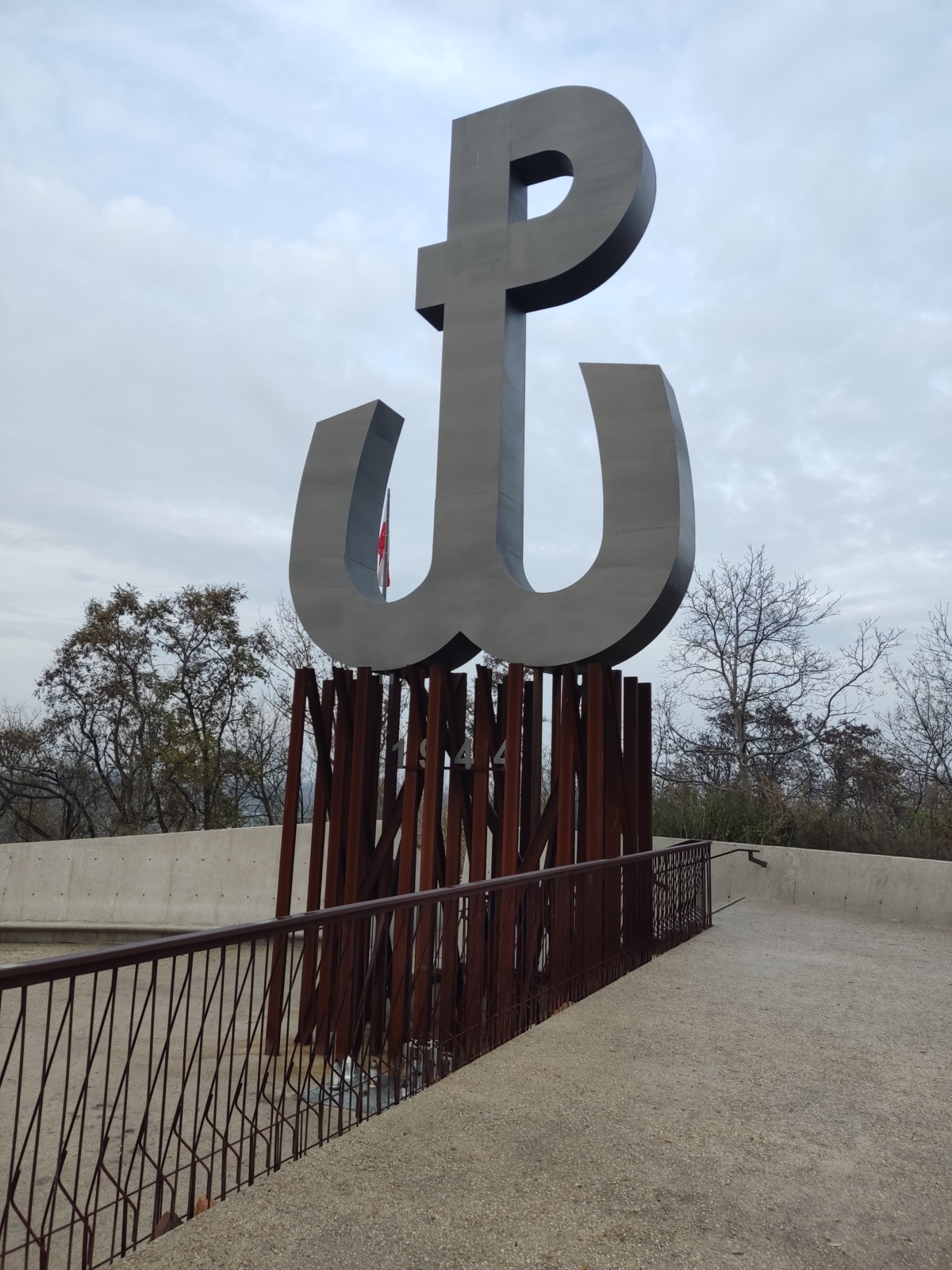 b4a80b22-84a4-40bc-aa7d-145d62f6c915