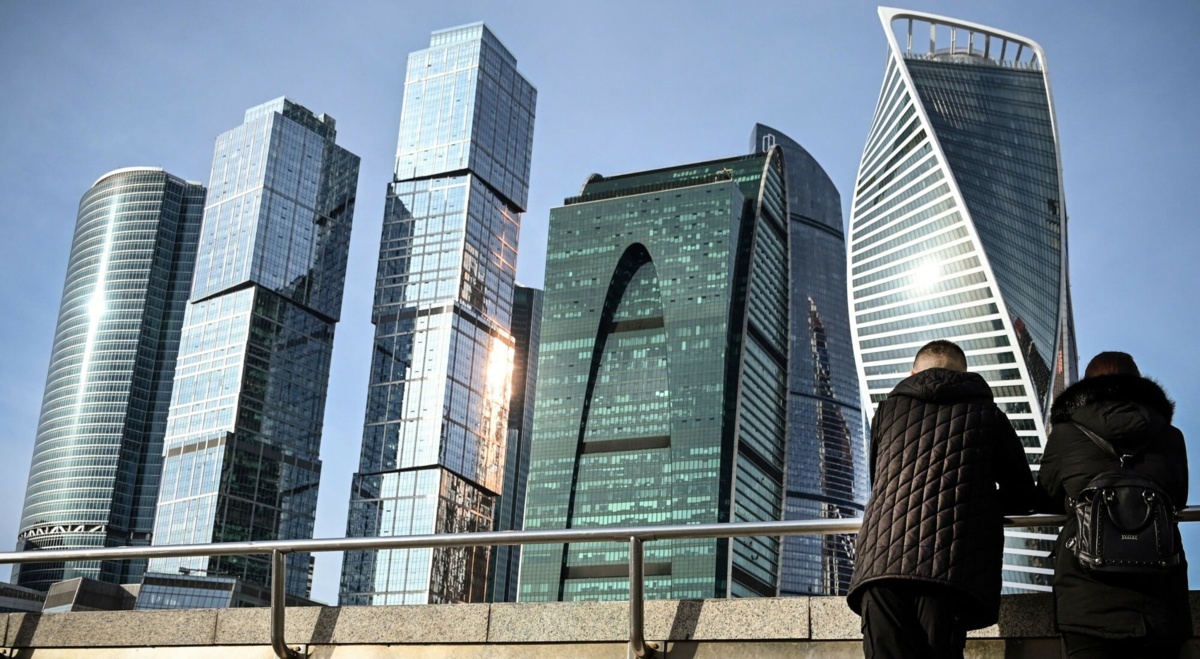 Największy pracodawca w Rosji na skraju zapaści. Wyprzedaje majątek