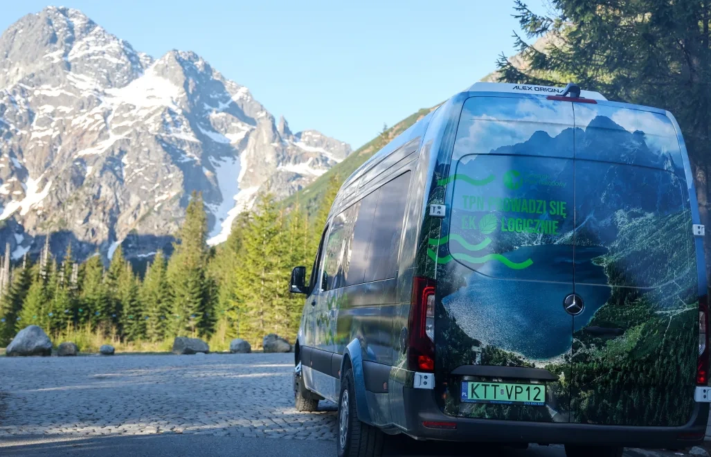 Elektryczne busy już jeżdżą do Morskiego Oka. Cena robi wrażenie [NASZE ZDJĘCIA]