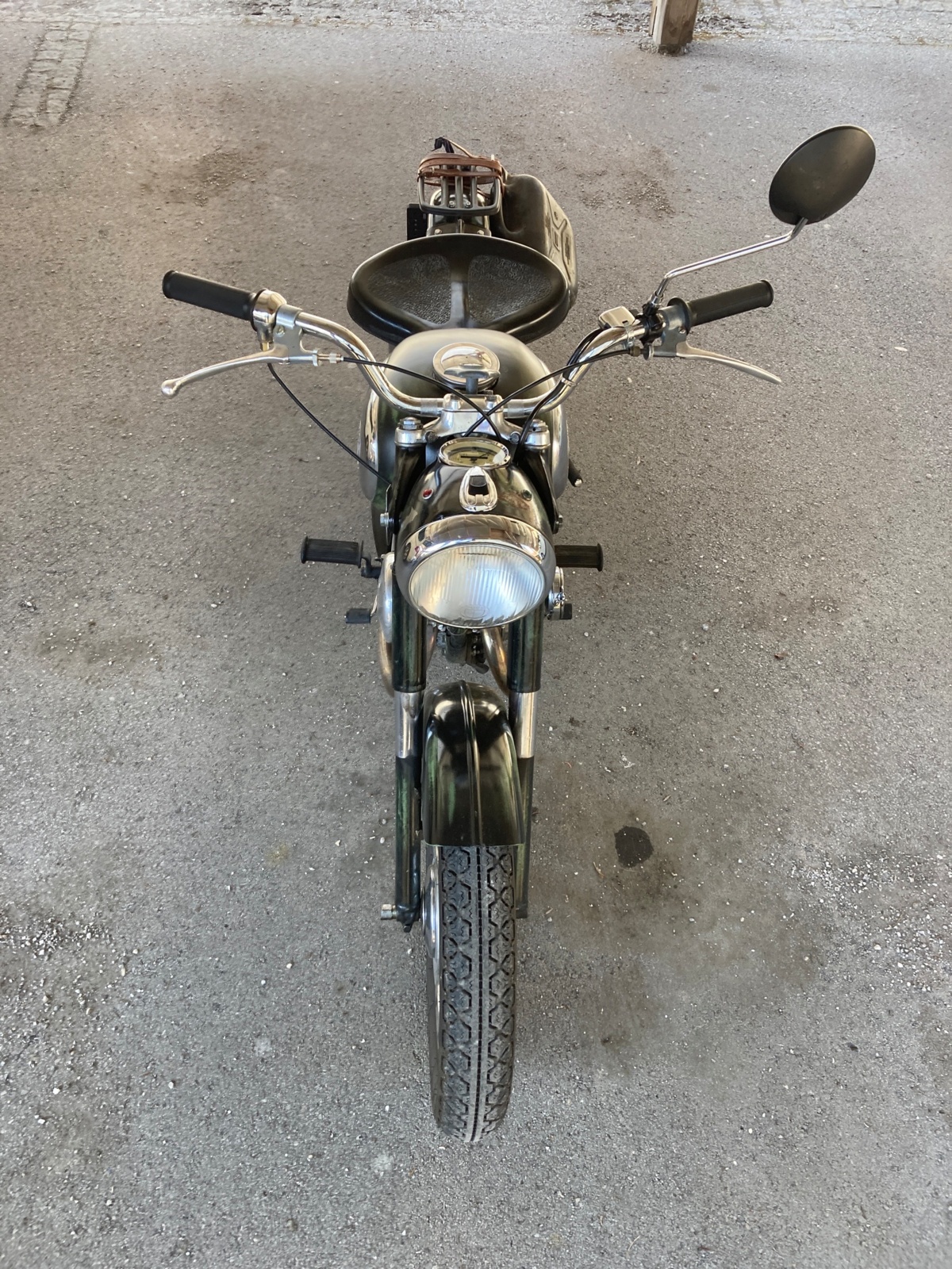 dfd9ca93-d23a-45e0-9bbc-151cf849b9eb