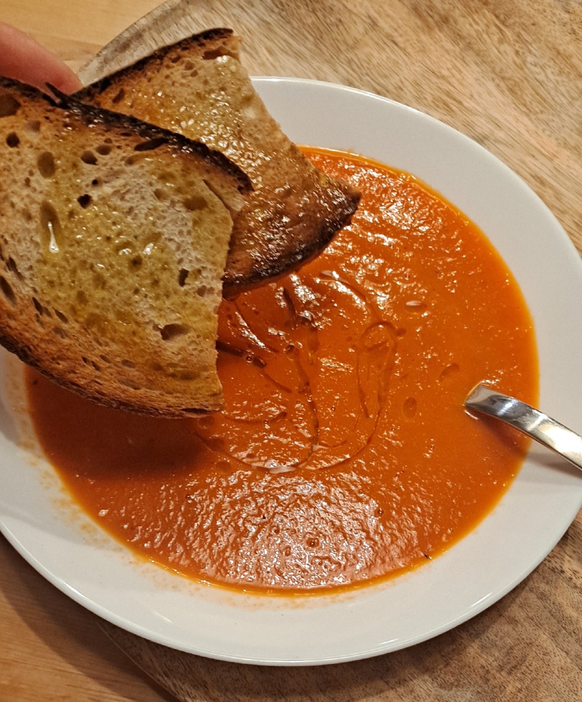 860a62dd-5996-4fe3-a90b-73689582fd94