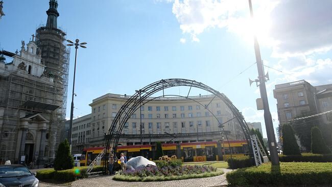Tęcza wraca na plac Zbawiciela? Władze Warszawy wyjaśniają