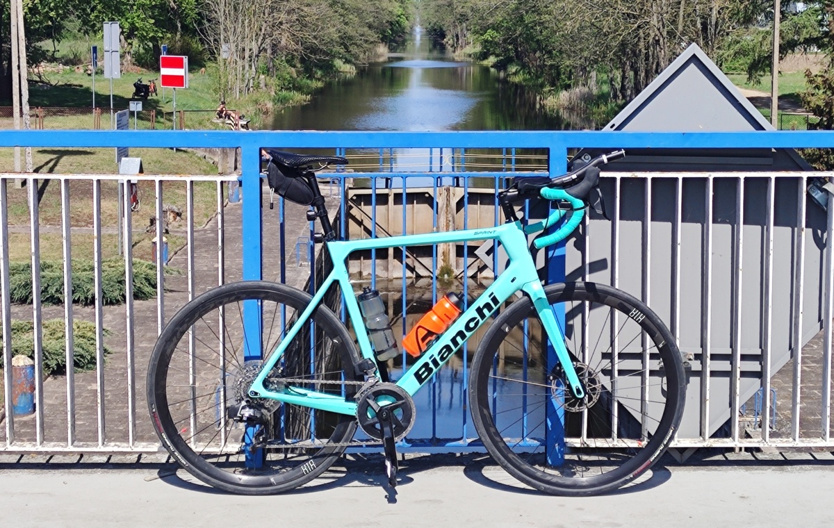 f0c3bf64-ac8b-4b59-addf-be57addfab67