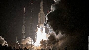 Francja umieściła na orbicie wojskowego satelitę komunikacyjnego Syracuse-4A