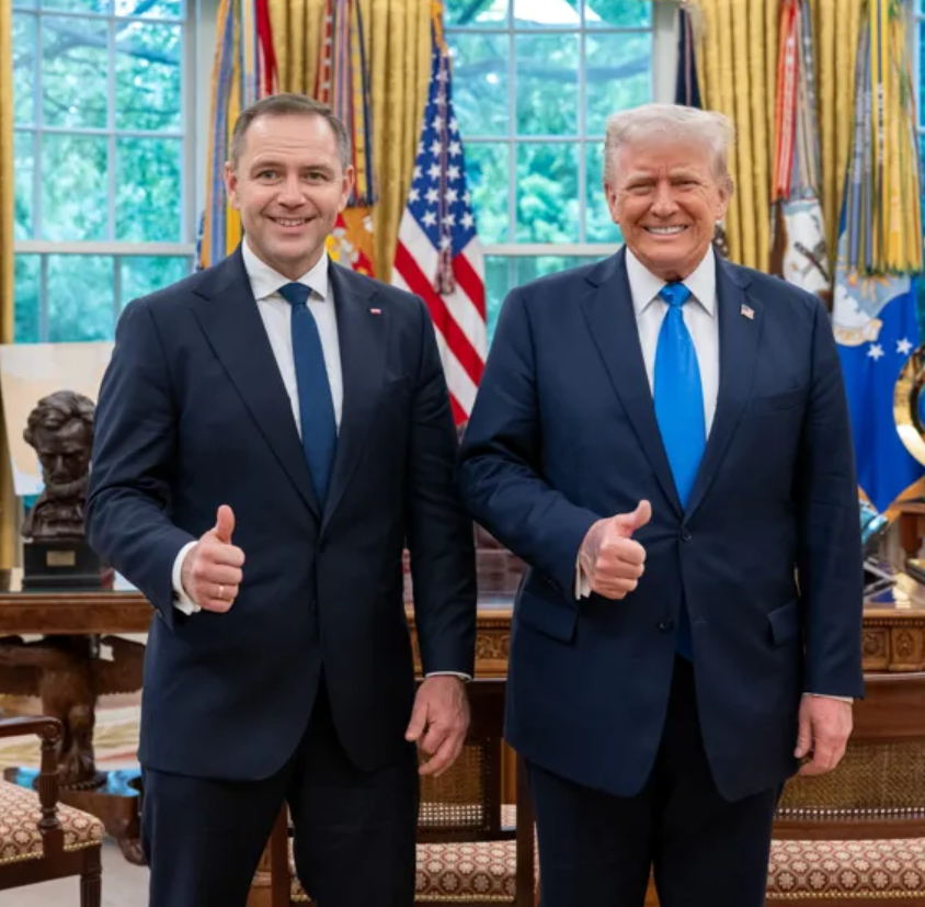 c7161978-4c4d-4fb0-bc8c-134cc29d7ed8