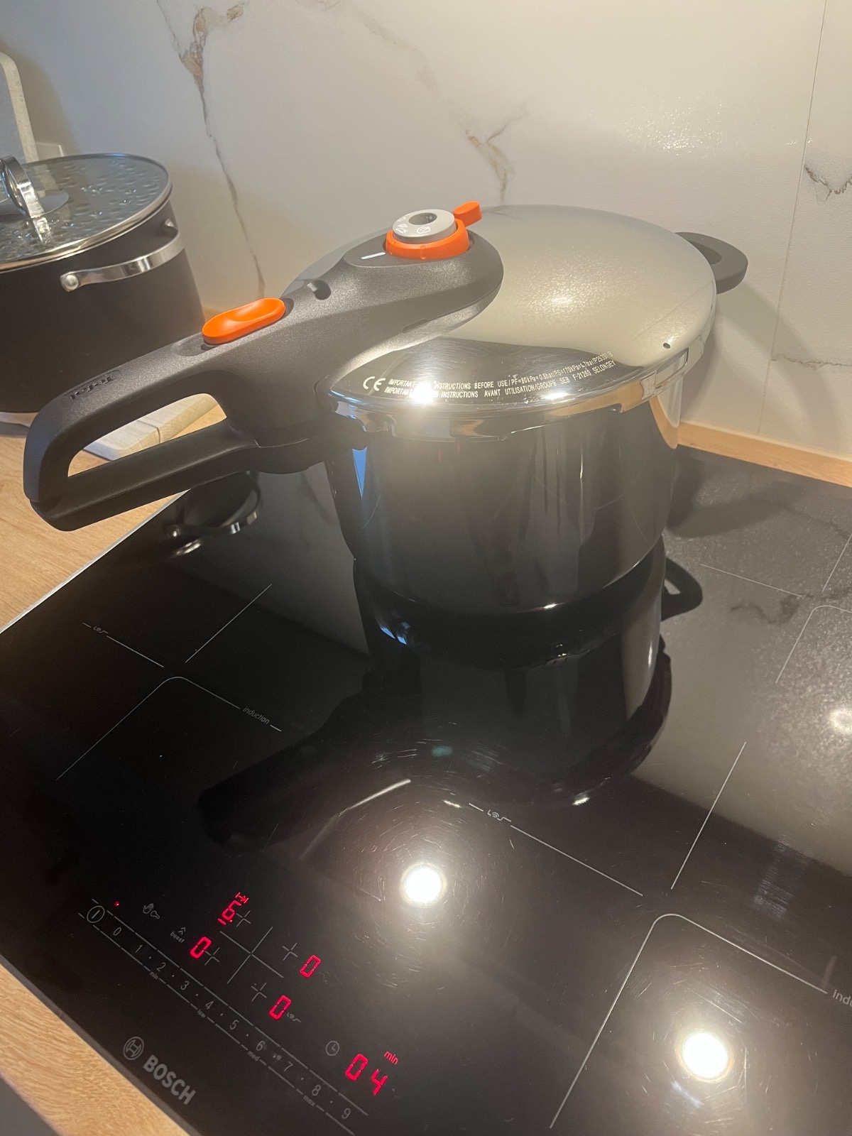 5870d6a9-85e7-41b2-85bd-fc47e14dfed4