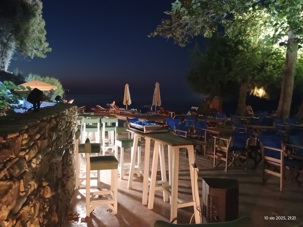 09ba73a0-d022-4910-aaac-256f85ea2e6a