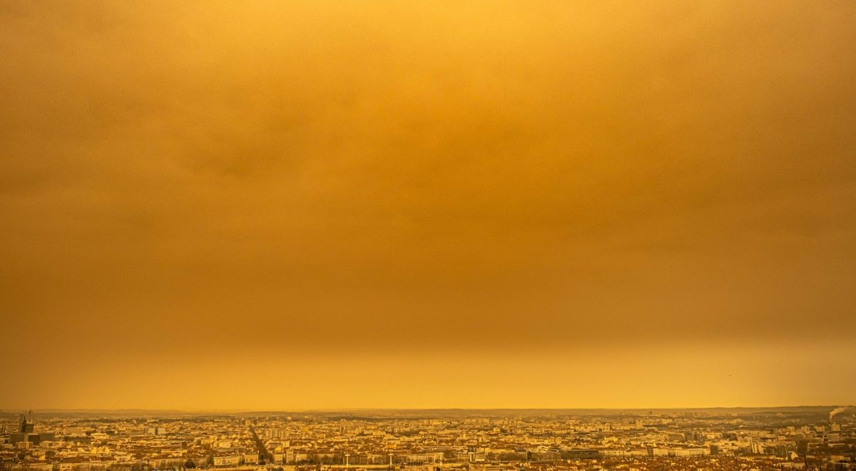 "Krwawy deszcz" nad Europą