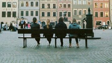 Badanie CBOS. Większość Polaków w 2021 roku była zadowolona