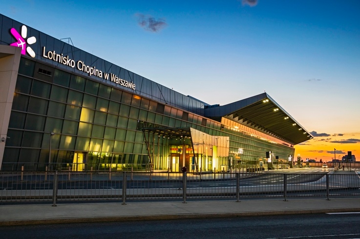 Alarm na lotnisku Chopina. Trwa ewakuacja