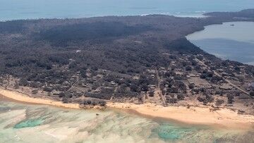Tonga. Niepełnosprawny przetrwał w morzu ponad dobę po uderzeniu tsunami