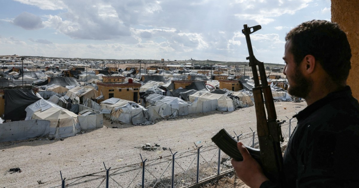 Syria potwierdza „masową ucieczkę” z zamkniętego obozu dla osób powiązanych z ISIS