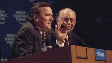 Niemcy. Gerhard Schroeder usuwany z popularnej restauracji. Jego portrety zdobiły menu