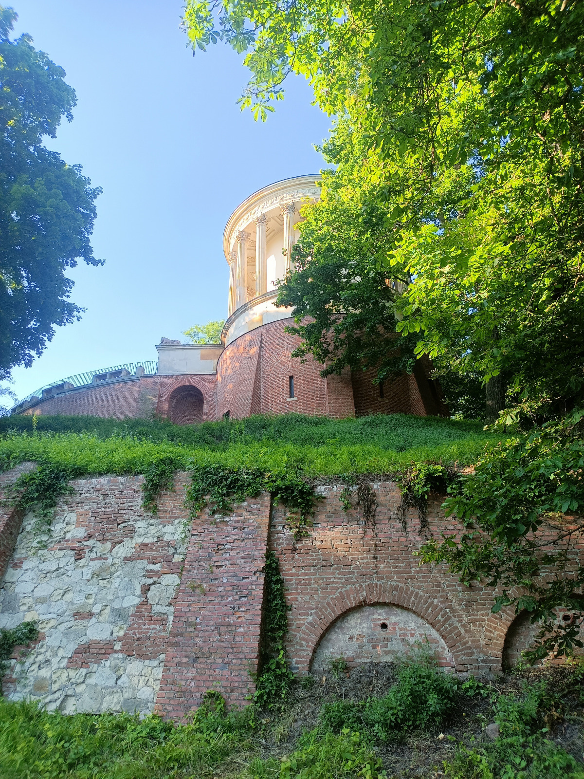 1a63e6fb-8a38-49e2-8e2d-8d4db7600c59