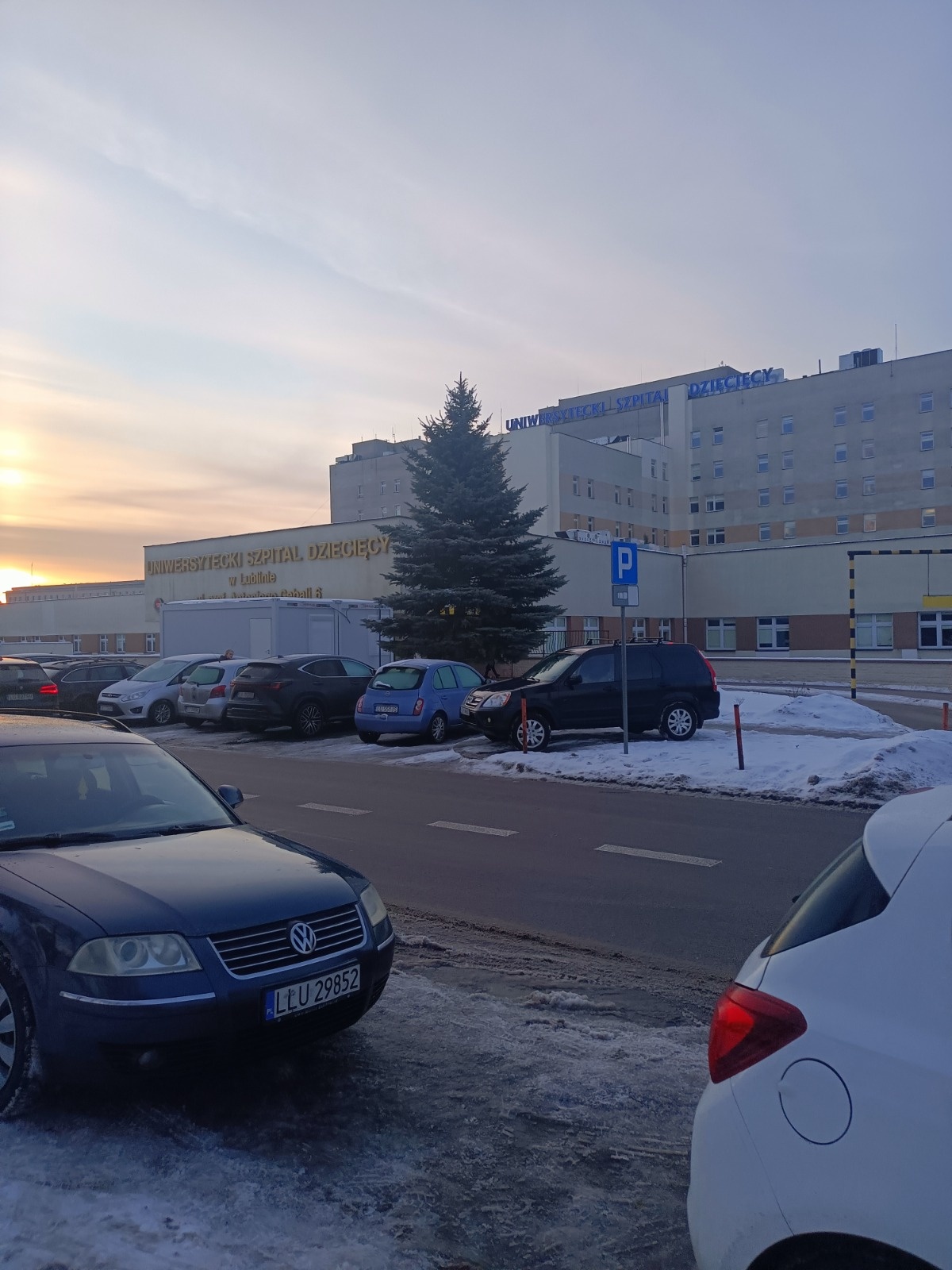 f6e8cc80-8b38-458c-976e-09a438d36303