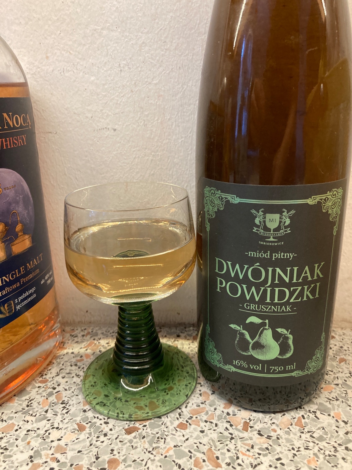 284b58dd-e545-4c2c-b241-fd6c6008c72b