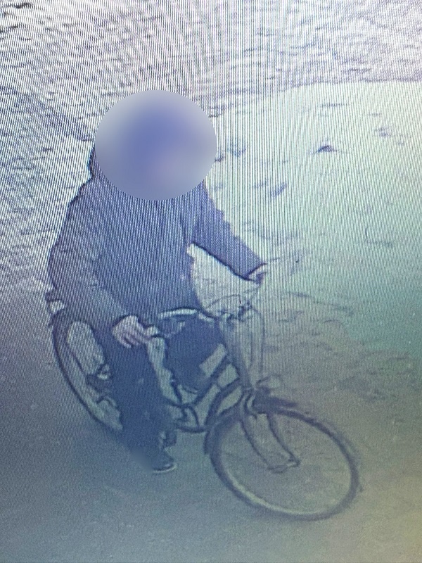 Para 11-latków ukradła hulajnogę, rower i portfel. A potem zrobiły zakupy