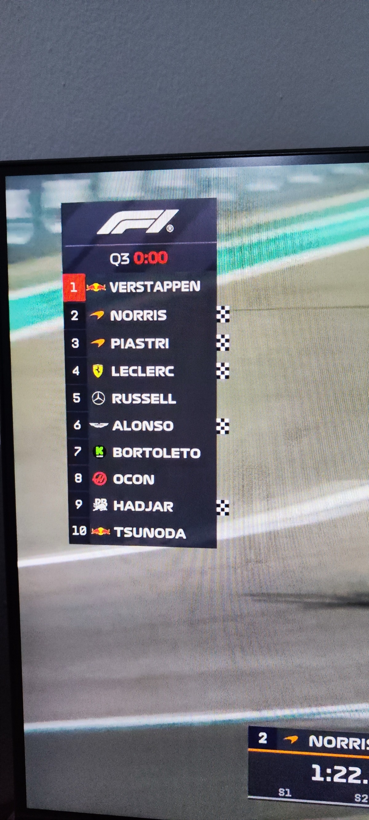 ef657b82-2104-4f27-99a1-afb99a906c9e