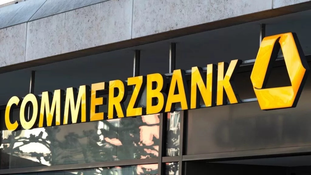 Commerzbank odrzuca ofertę UniCredit. Walka o mBank