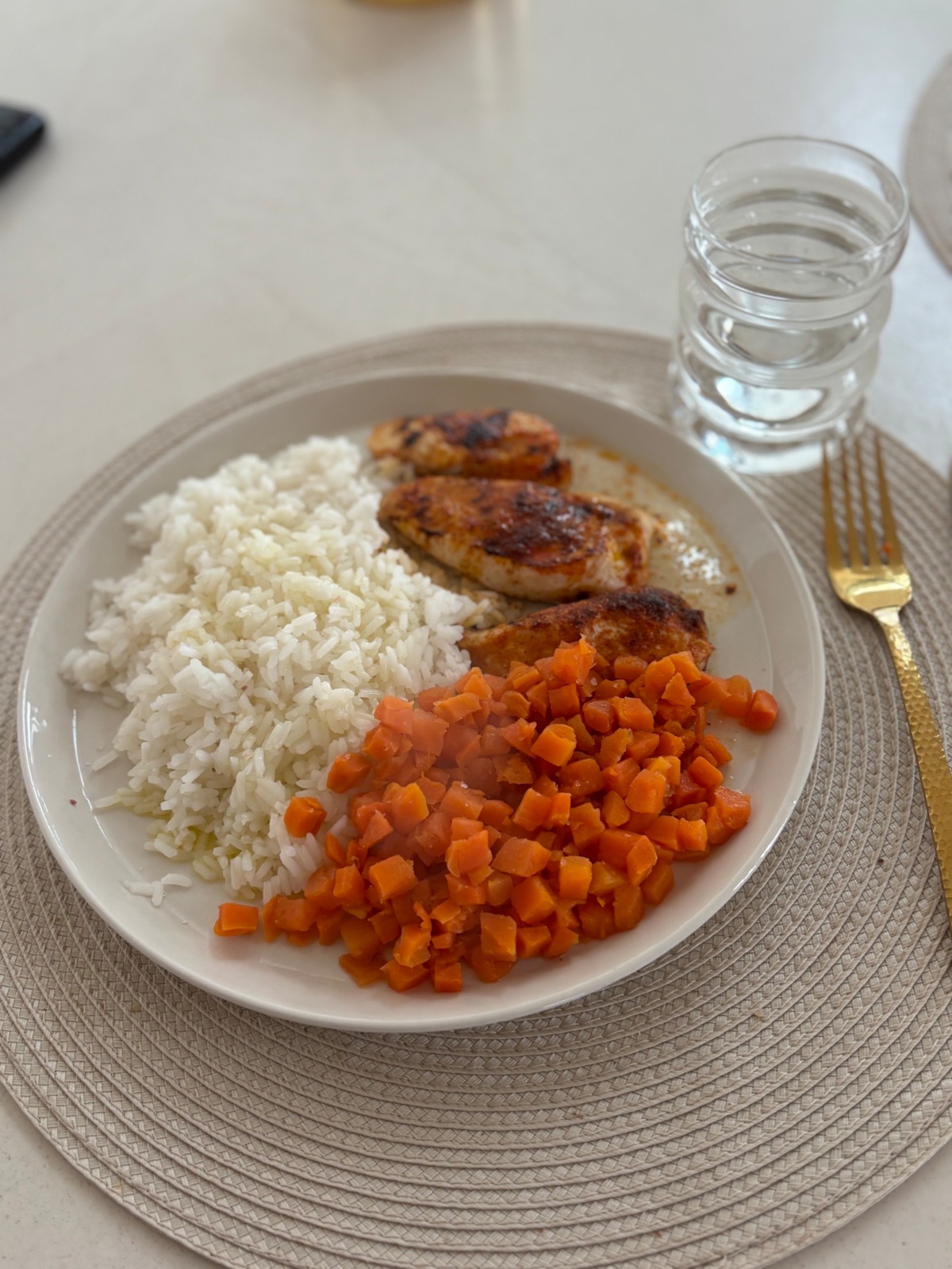 19b09c71-399f-49c0-a6a1-80a1686ecbd4