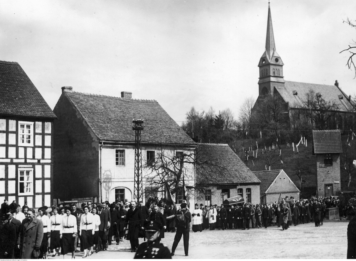 d1eb8672-927a-4e1d-b388-46a494db76d7