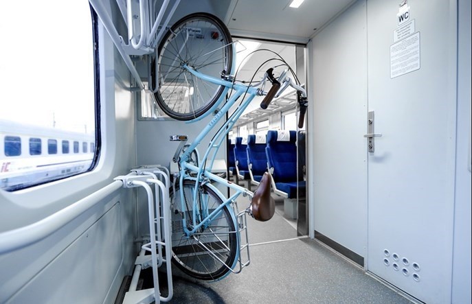 Zdzierstwo w PKP Intercity odc 2137. Psy przewieziemy taniej, rowery i duży bagaż drożej