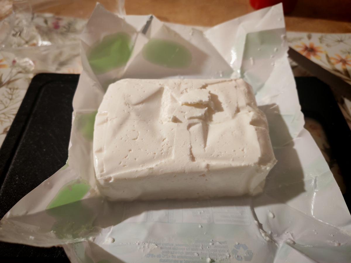 e90029a0-0d7a-45a0-b430-2ed07c676567