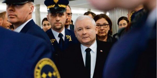 Kłopoty ochrony Sejmu. Odchodzą emeryci, ale kłopot jest także z narybkiem