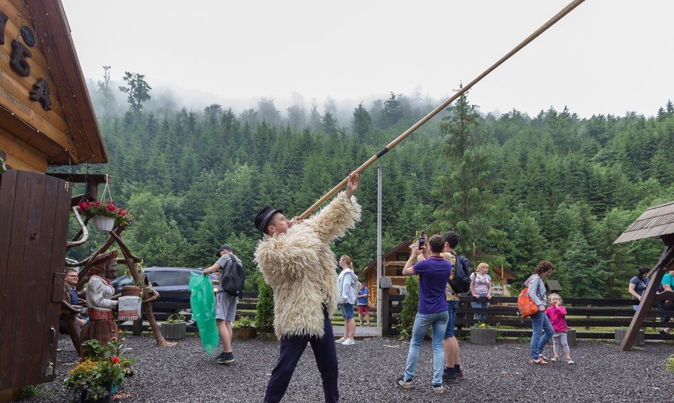 "Antyszczepionkowa turystyka" na Zakarpaciu