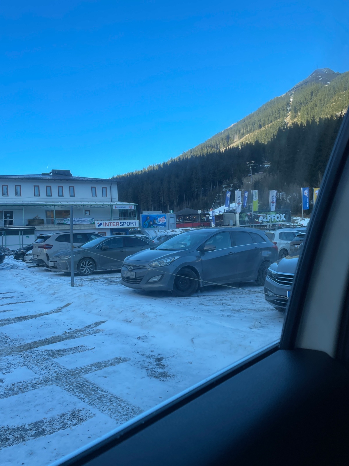 1b419549-a9b3-4201-beae-90e24aec111a