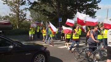 Protest rybaków rekreacyjnych. Utrudnienia w ruchu w drodze na Hel