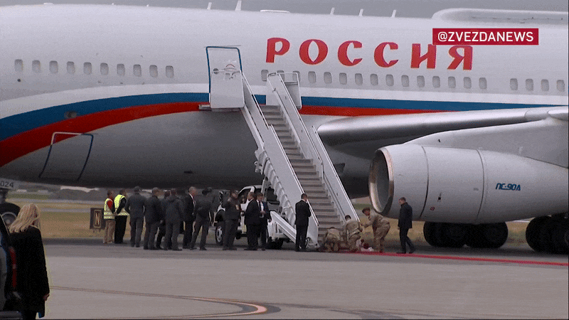 e7588b33-3e24-41c6-9c79-5dca15168f06