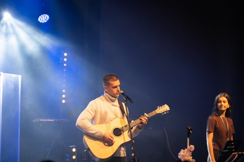 2886ba97-f580-4225-9f51-e22527a58d81