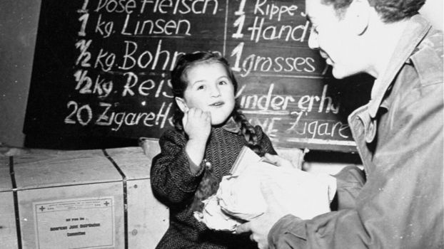 Obozy dipisów – zapomniana historia powojennych uchodźców » Historykon.pl