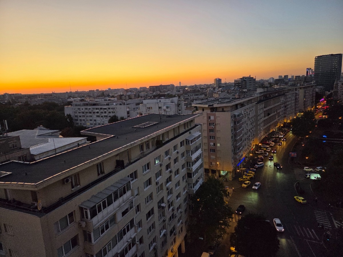 fb342421-f1eb-43cb-8431-f79e89ab583f