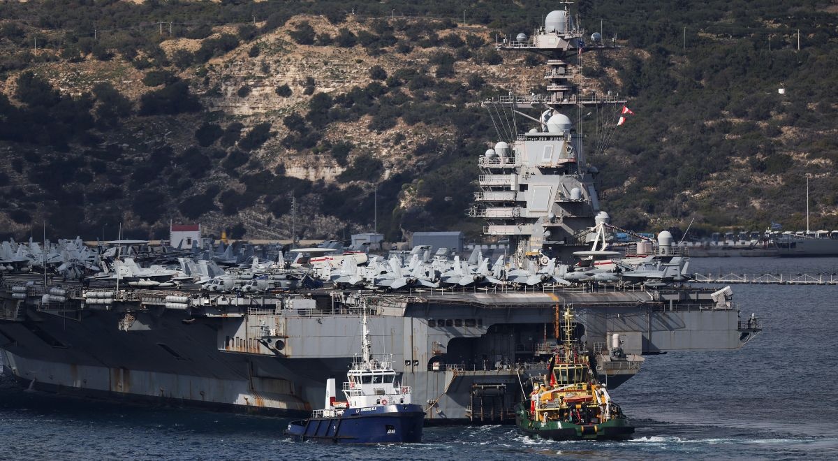 Okręt za 13 mld dolarów bez sprawnych toalet. Pojawiają się głosy, że może być to przyczyną braku ataku na Iran :P