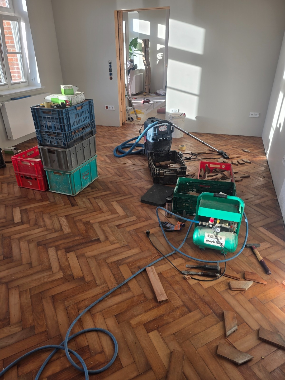 f852f597-a34d-4abd-85fc-83269489d224