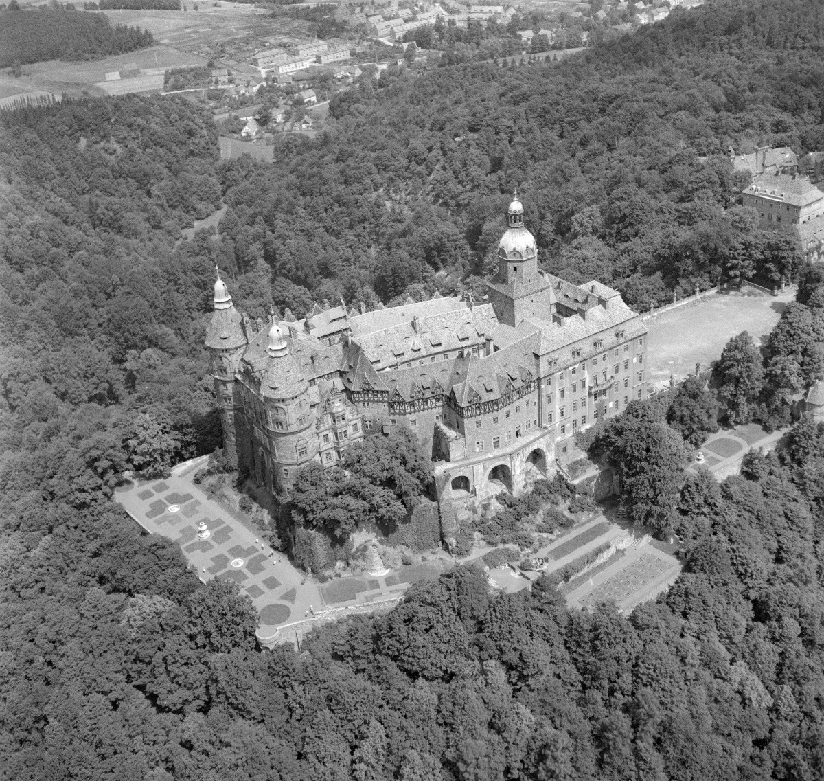 278910d5-5d06-438e-b5f8-492641bac4a9