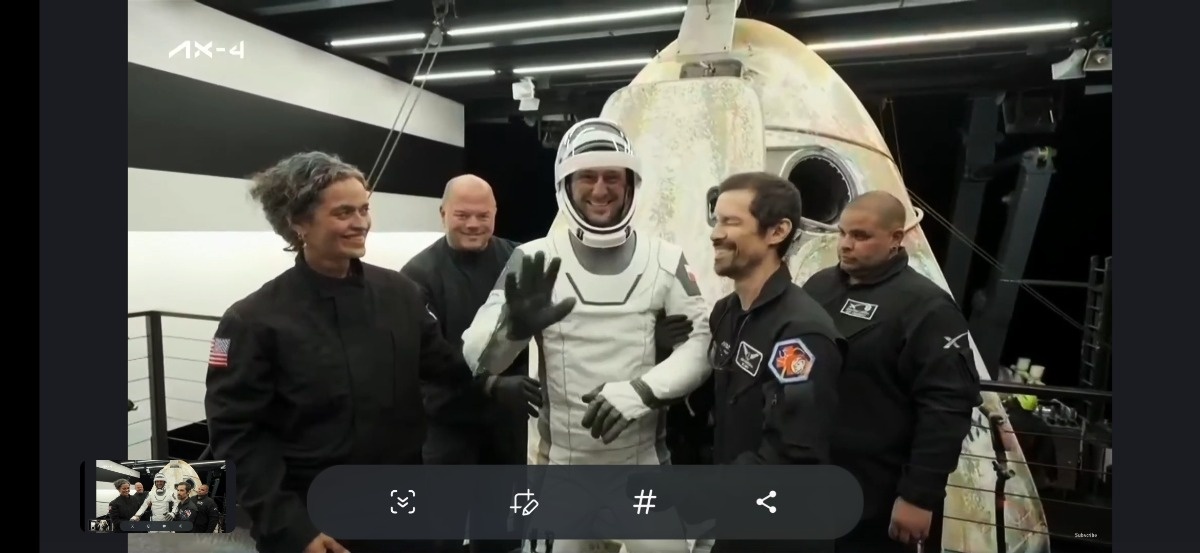 76f624fe-42fc-46ef-9d1e-adb81125b6bd