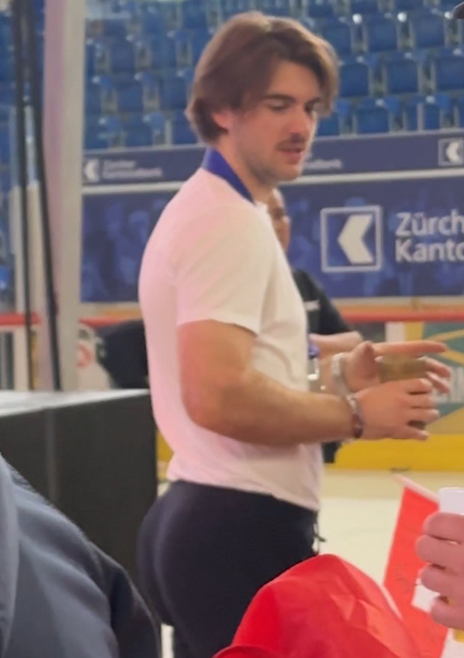 fb98000d-6b28-4ff6-b9e3-60416f69a9ca