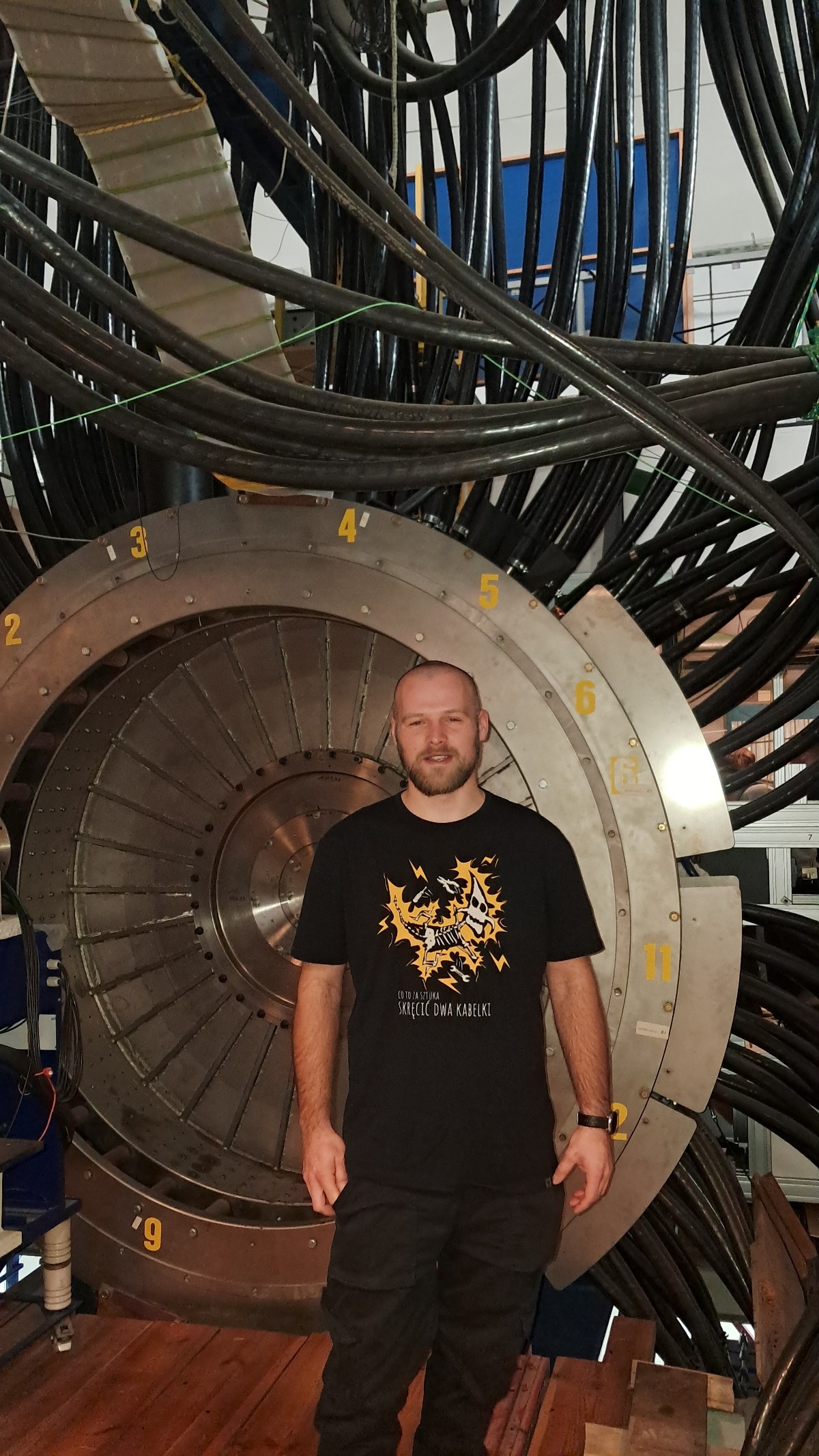 736bbcbb-8100-4fd0-a0ec-8d63f55d2a21