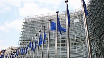 Komisja Europejska stawia Polsce ultimatum. Komentarze
