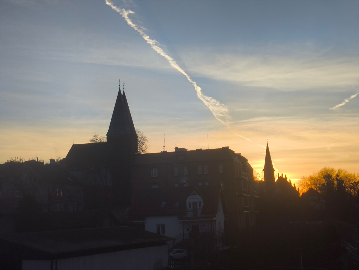 659f9f02-b18b-4d6f-9882-3e4b13ce8515